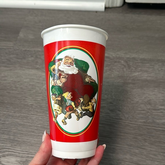1993 The Coca-Cola Company Christmas Santa Collector Edition Plastic Soda Cup - Picture 1 of 5